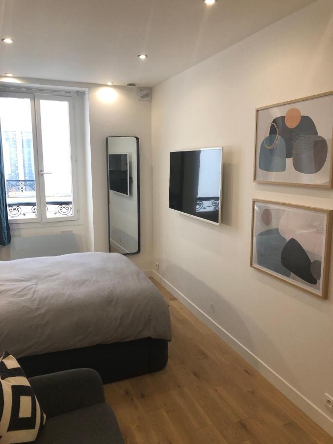 Studio Design Proche Champs-Elysees Paris Exterior foto